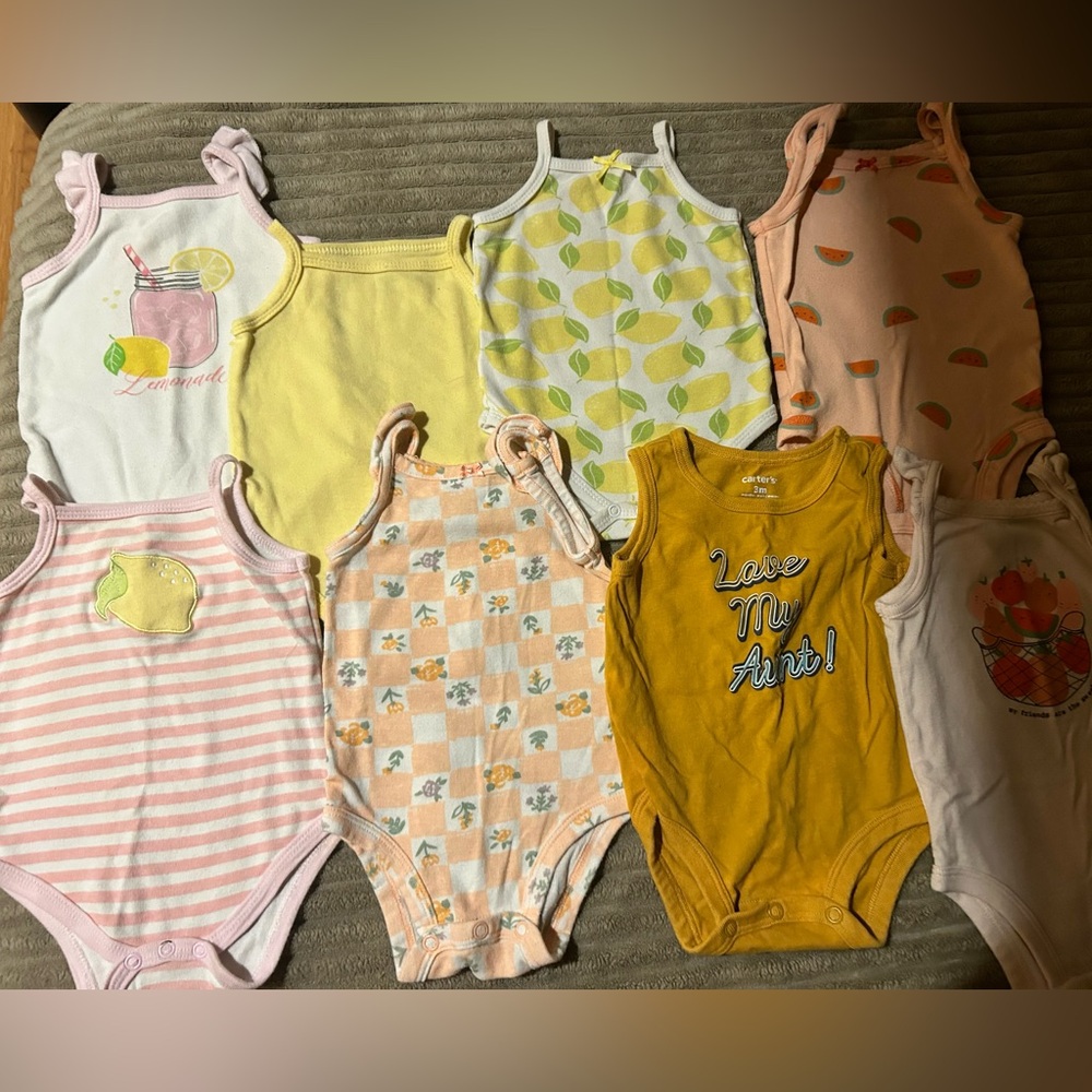 Baby girl clothes 0-3 months